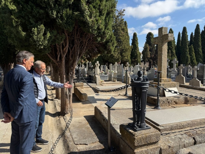 Descubre los secretos del cementerio de Salamanca con visitas guiadas gratuitas en octubre | Imagen 2