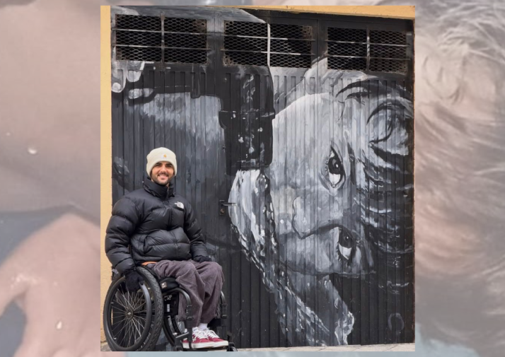 Mural en Salamanca: un hombre se reencuentra con su infancia